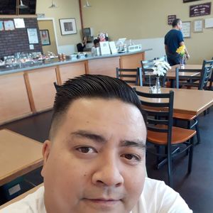 Meet your Posher, Tom